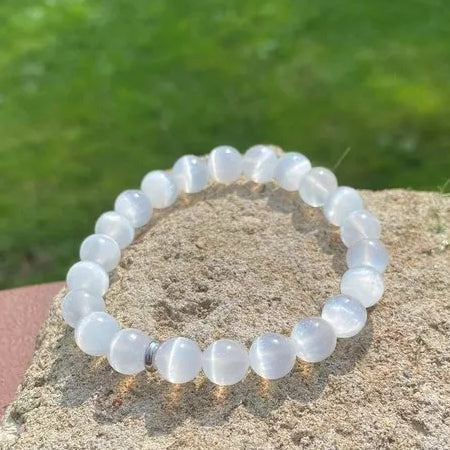 White Selenite Stone Bracelet 10 mm Round Beads For Reiki Chakra Yoga Meditation Semi Precious Gemstone Stretchable Bracelet