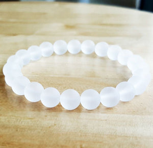 Snow White Quartz Bracelet for Love and Passion 8 mm Beads Stretchable Bracelet Round Shape for Reiki Healing and Crystal Semi Precious Gemstone